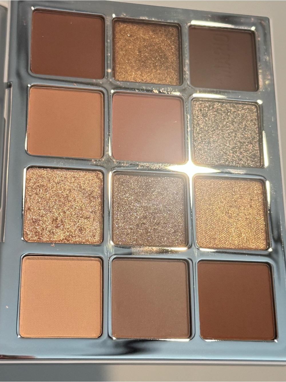 Makeup by Mario Ethereal Eyes The Original Eyeshadow Palette - Picture 3 of 5
